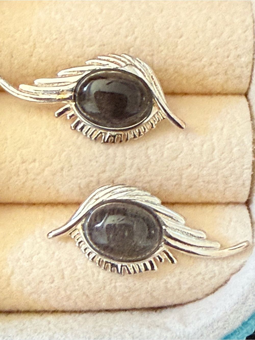 925 Silver Eye Cabochon Stud Earrings - black heliolite